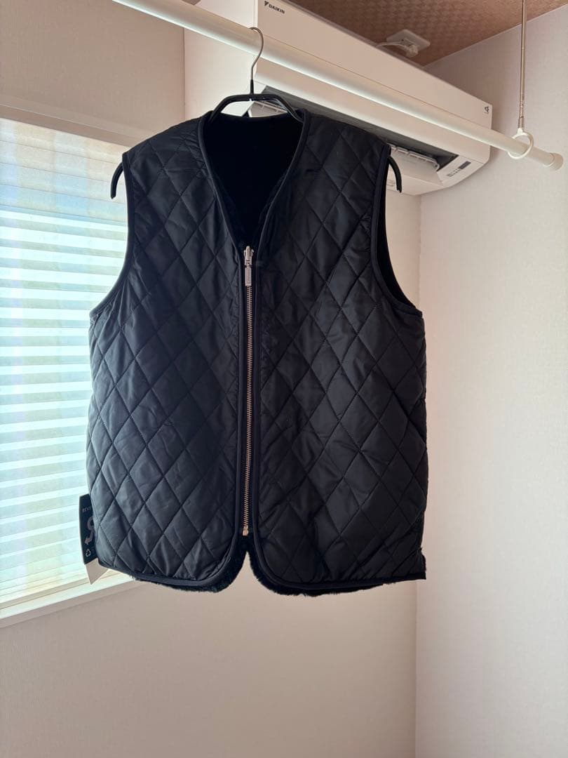 未使用タグ付き　バブアー　リバーシブルベスト　サイズ8