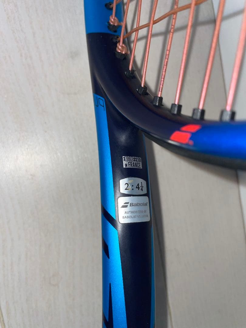 バボラ　ピュアドライブ98 G2 2023年　ストリングス張りたて