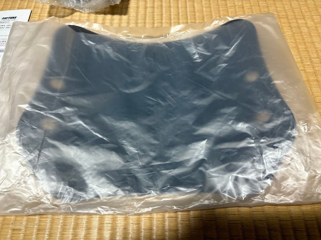 DAYTONA製　リード125用ウインドシールドSS スモークショート37044