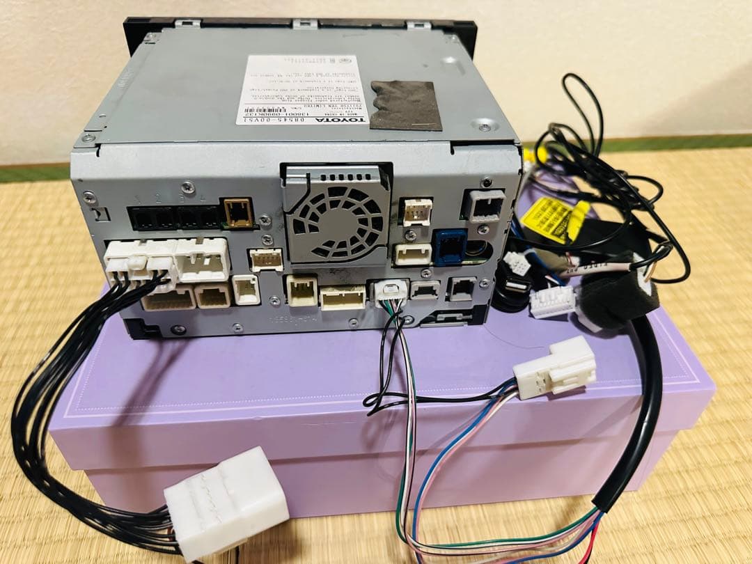 トヨタ純正ナビ　NSZT-W62G プリウス30