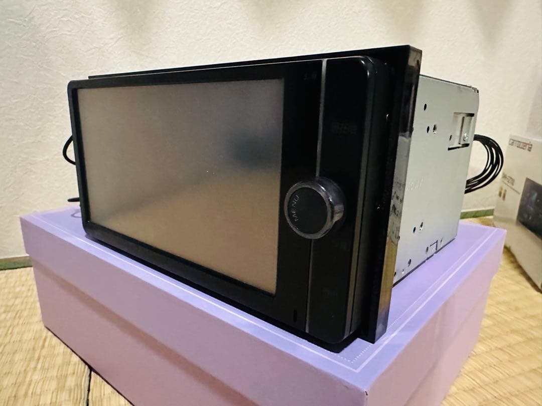 トヨタ純正ナビ　NSZT-W62G プリウス30