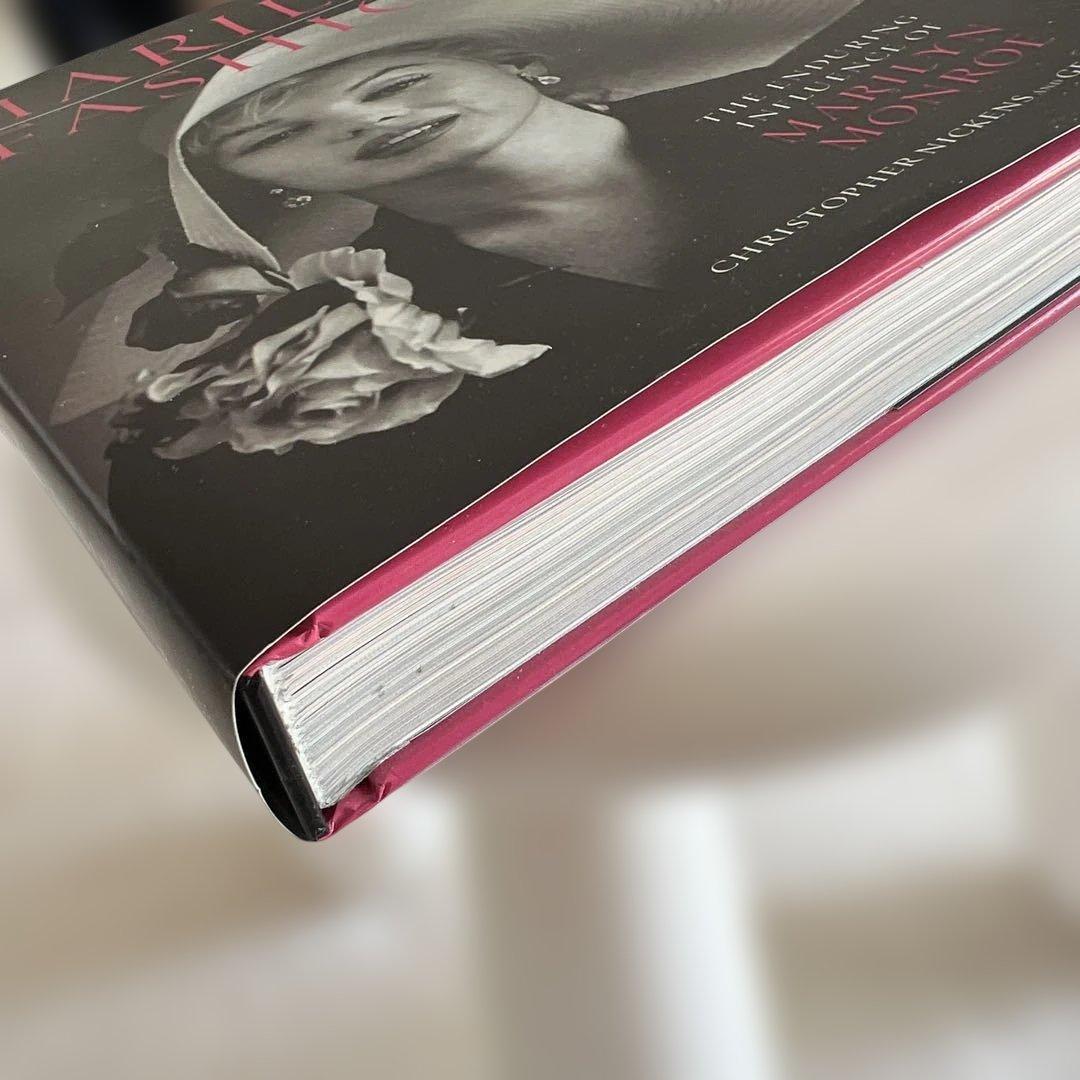 Marilyn in fashion マリリンモンロー写真集