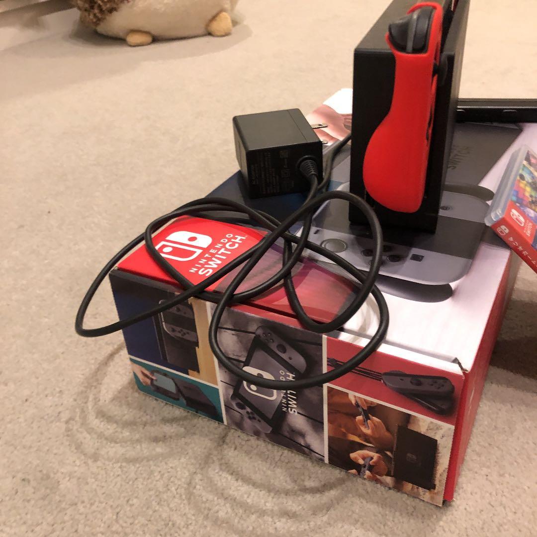 今話題の「どうぶつの森」と「マリオカート8デラックス」と本体箱付きのスイッチ