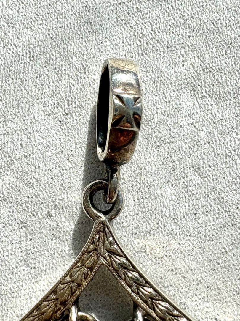 ローリーロドキン　スパイダーウェブ スカル ペンダントLoree Rodkin