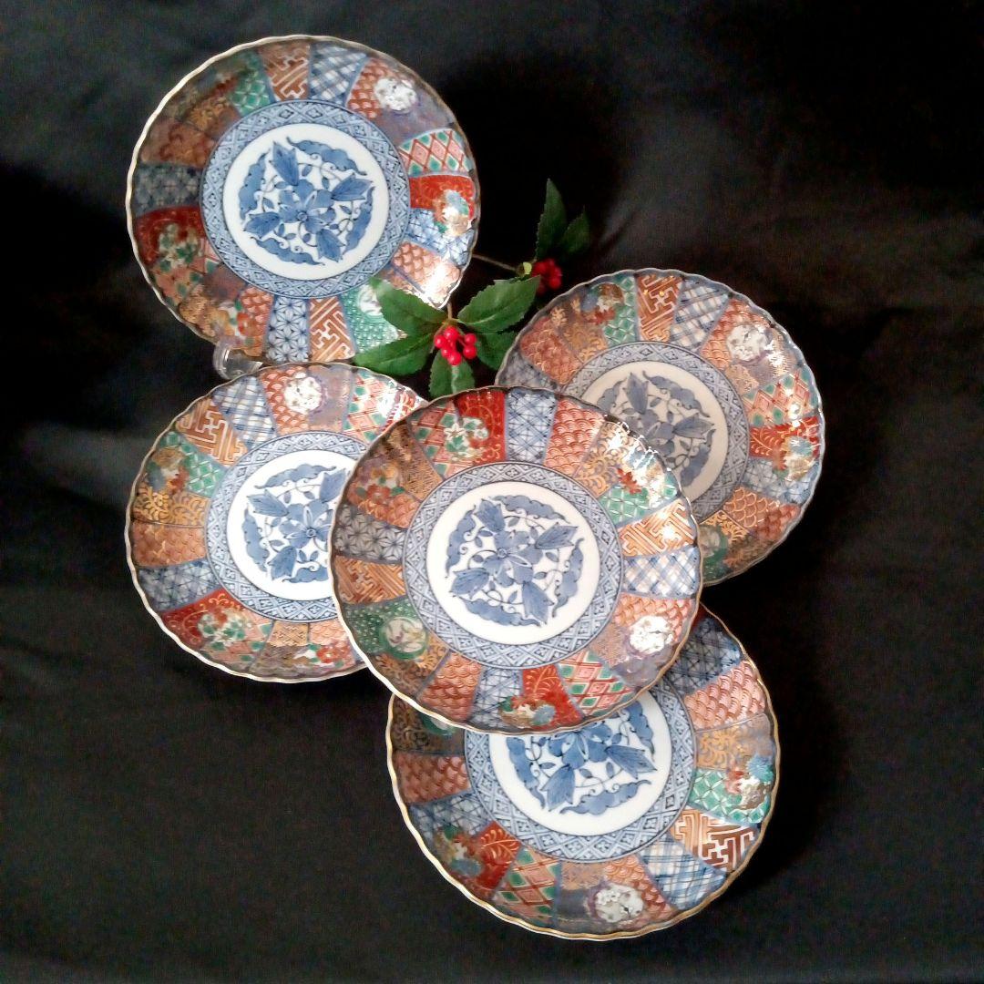 美濃焼　龍峯窯　輪花　古伊万里　金彩祥瑞花丸紋　中皿 19cm 5枚