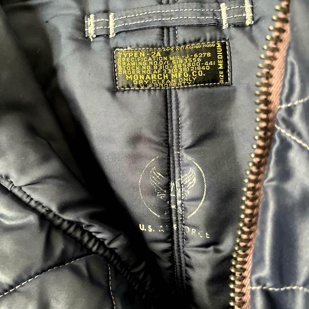 N-2A リアルマッコイズ　短丈　フライトジャケット　ミリタリー　Mサイズ