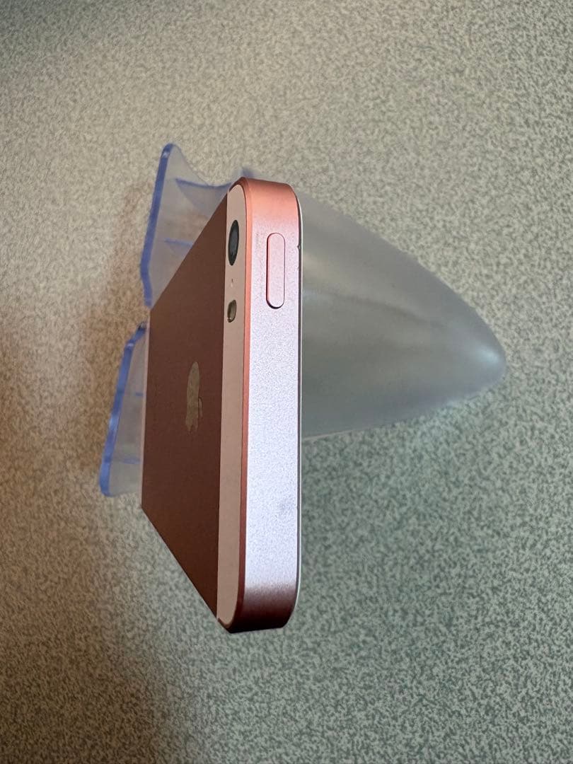 iPhone5cイ16GB、SEロ16GBセット