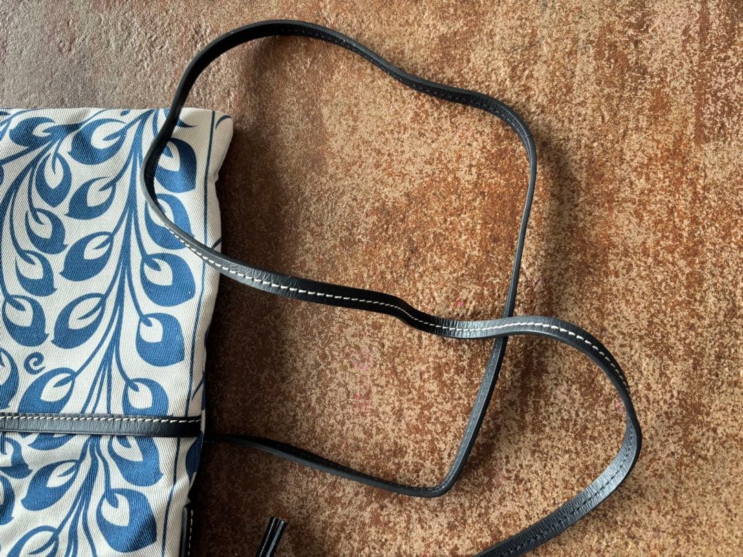 【美品】LOEWE ドローストリング ポーチ　巾着袋