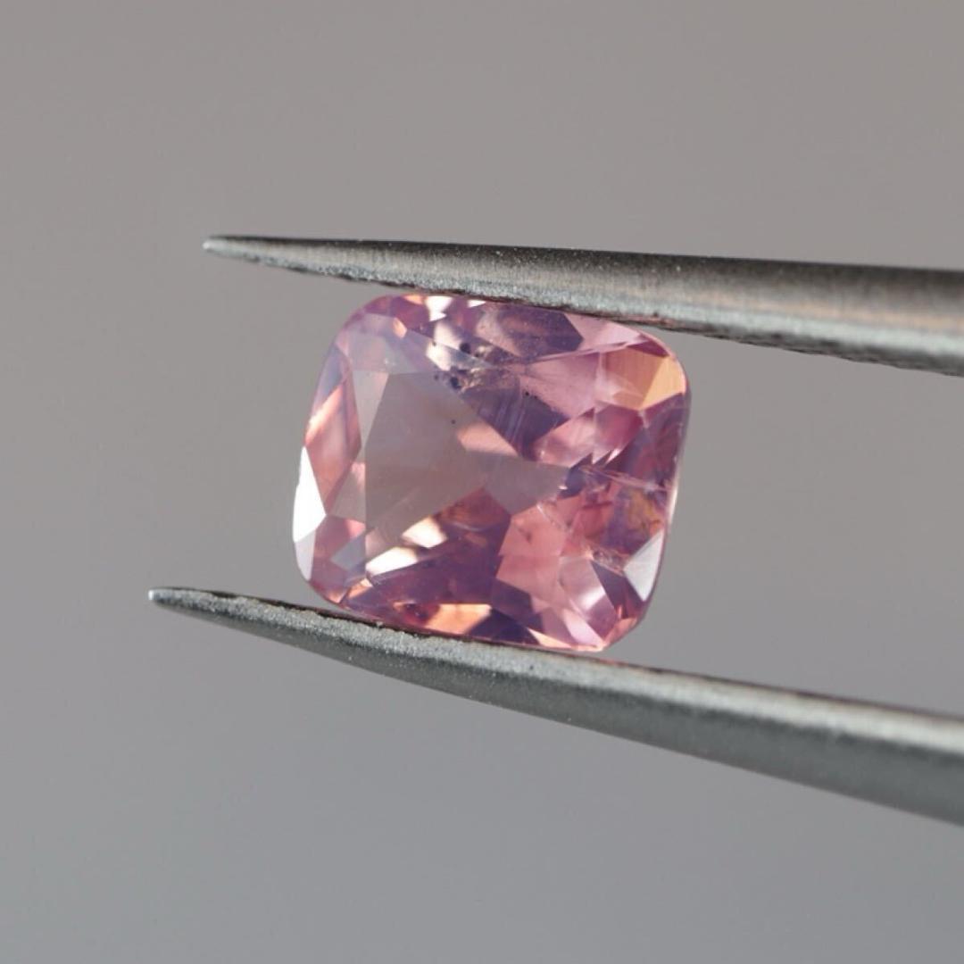 ★可愛い★天然シルキーパパラチアサファイアルース０．６１７ctソーティング付き