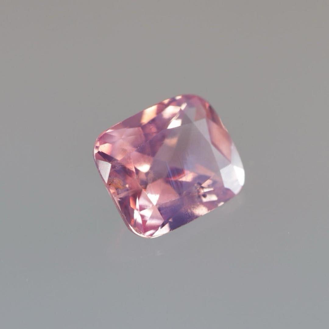 ★可愛い★天然シルキーパパラチアサファイアルース０．６１７ctソーティング付き