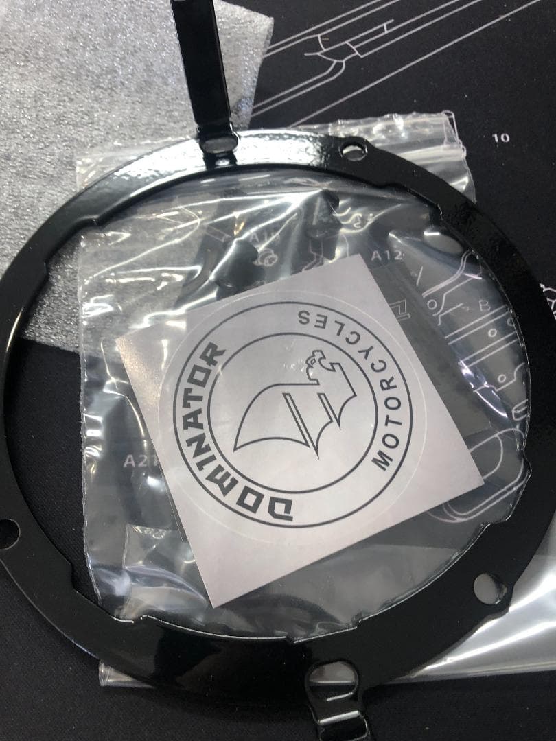 Dominator Motorcycles FXLRSTヘッドライトカバー