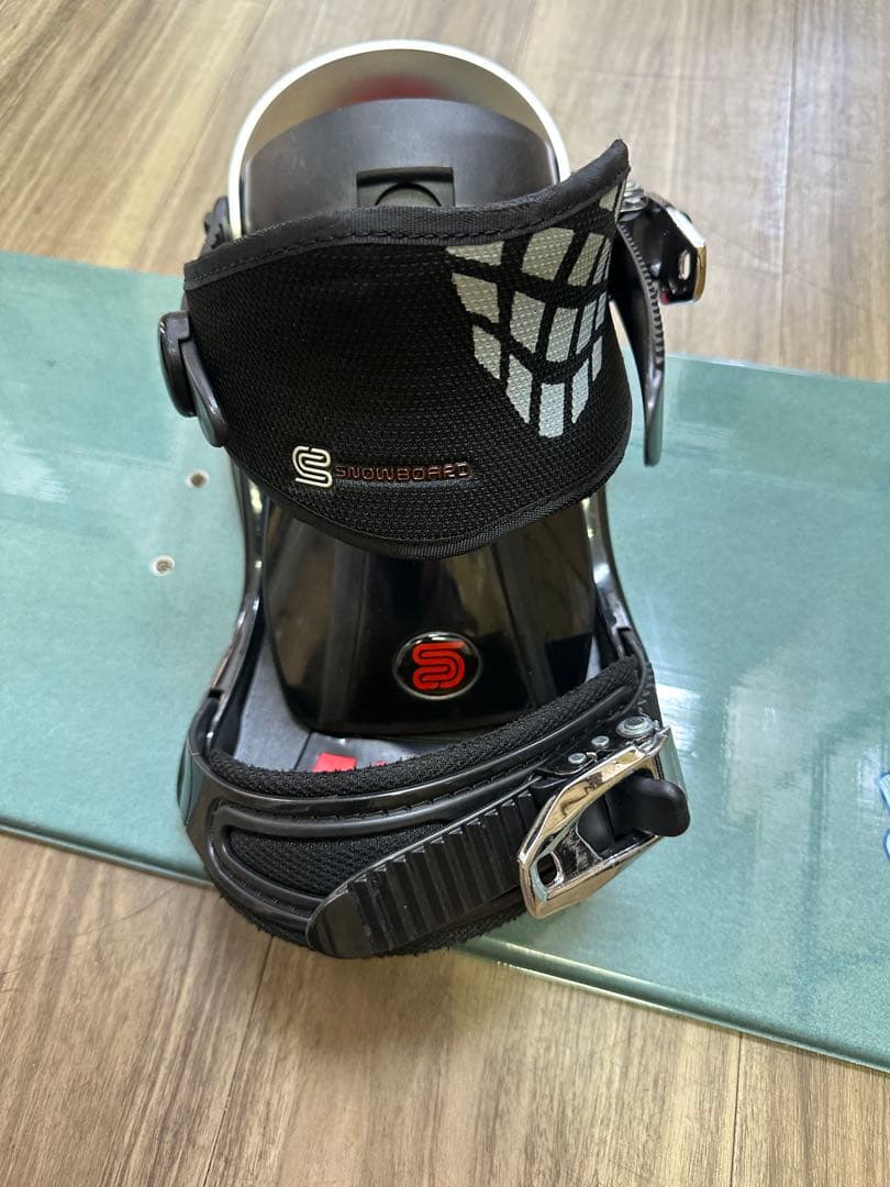 スノーボード Morrow152cmビンディング CSB size M?