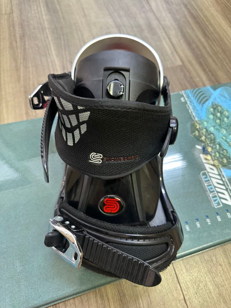 スノーボード Morrow152cmビンディング CSB size M?