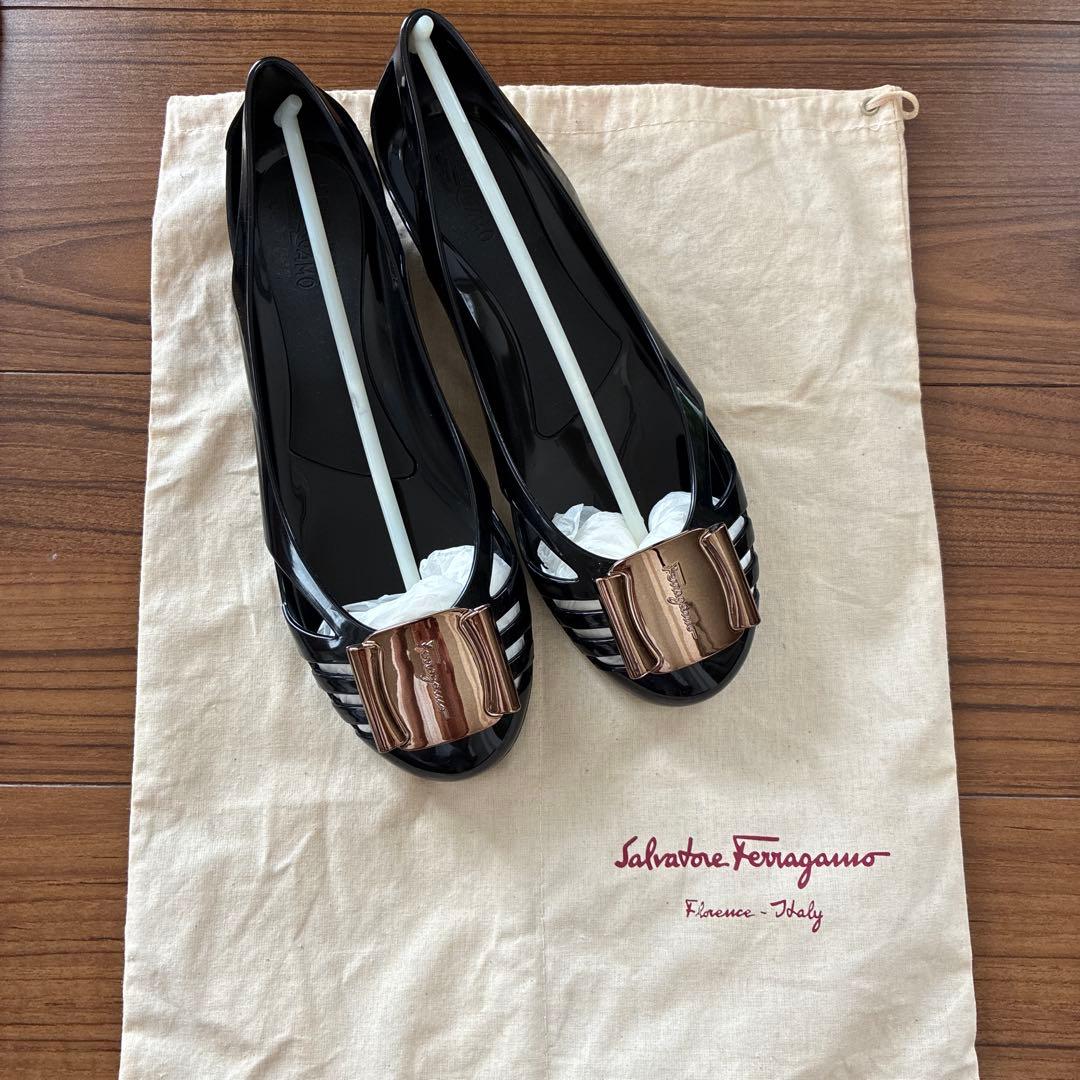 美品★フェラガモ BERMUDA ラバーシューズ ブラック 7サイズ