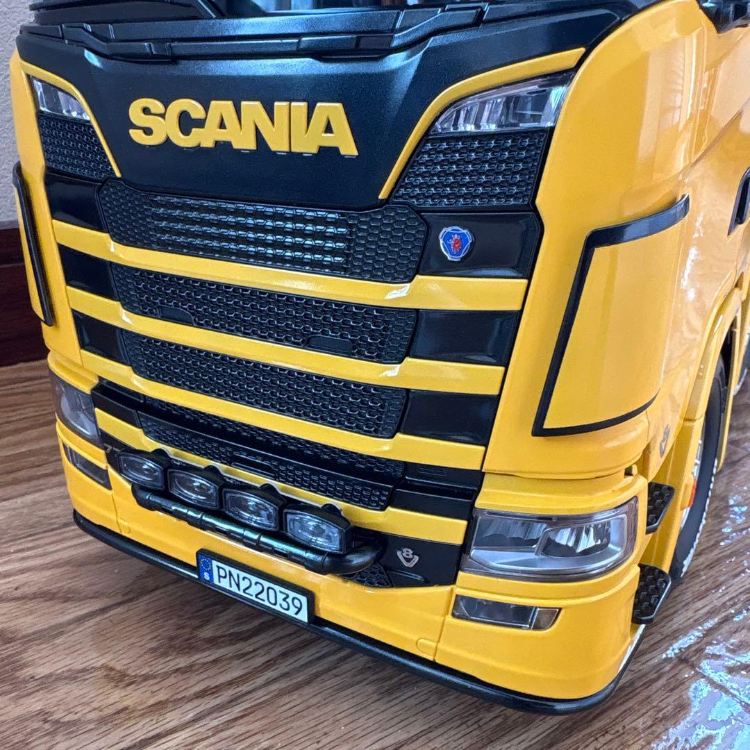 タミヤ　1/14RC スカニア 770 S 8x4/4 フルオペ