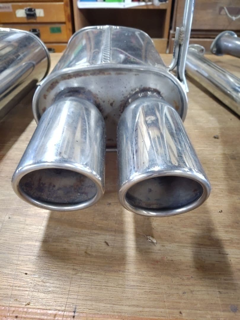 今月限定値下げ　エクストレイルDNT31 4本出しマフラー