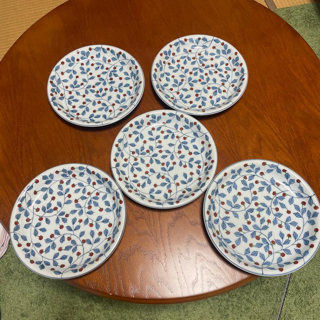 有田焼源右衛門窯染錦苺絵野苺赤色鉢　5皿