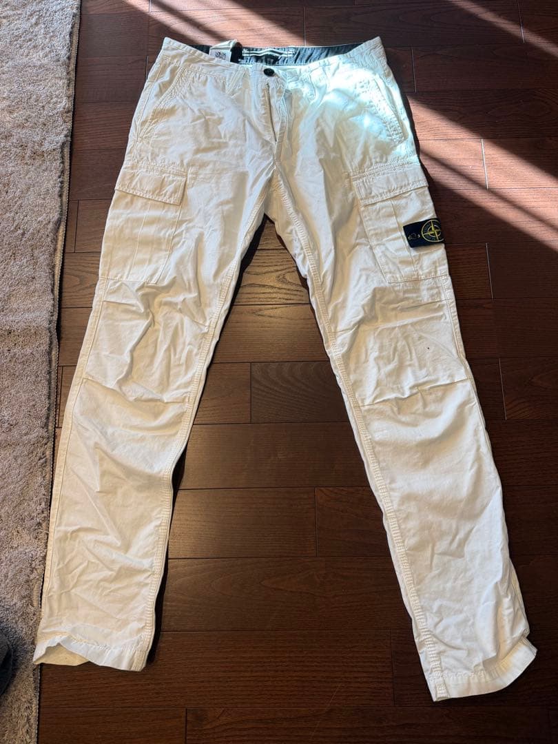 STONE  ホワイトカーゴパンツ