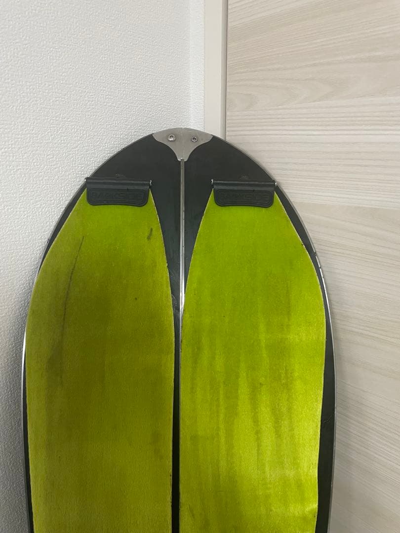 United Shapes Covert 58 シール付