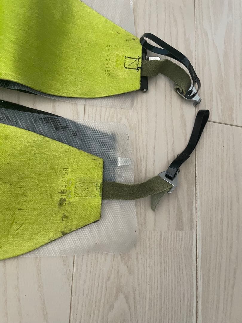 United Shapes Covert 58 シール付