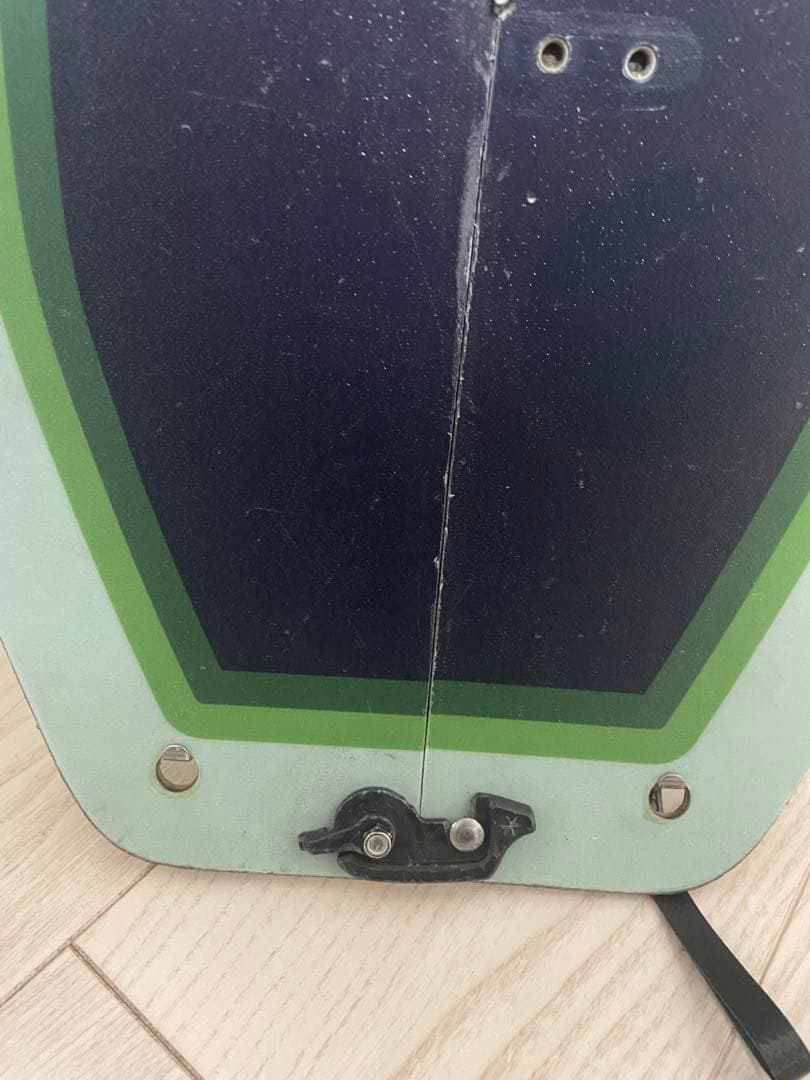 United Shapes Covert 58 シール付