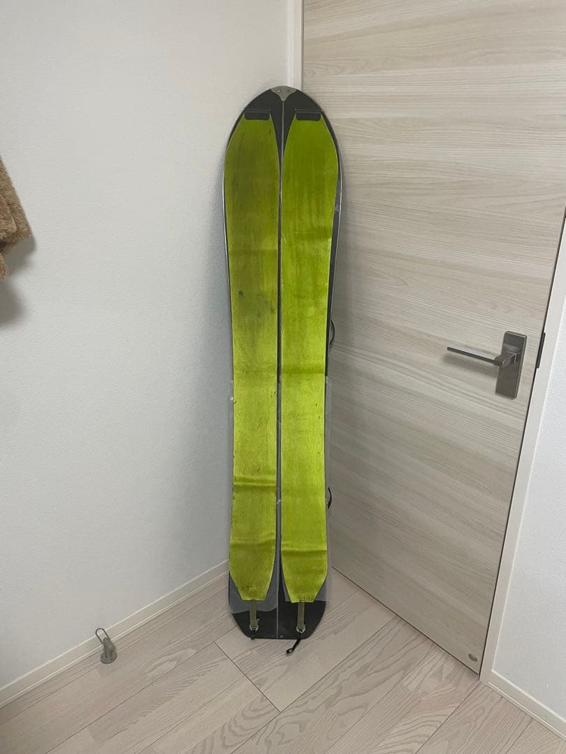 United Shapes Covert 58 シール付