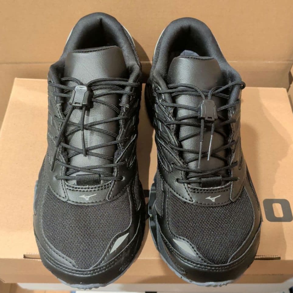 ミズノWAVE PROPHECY LS 別注MONOTONE CINEMA