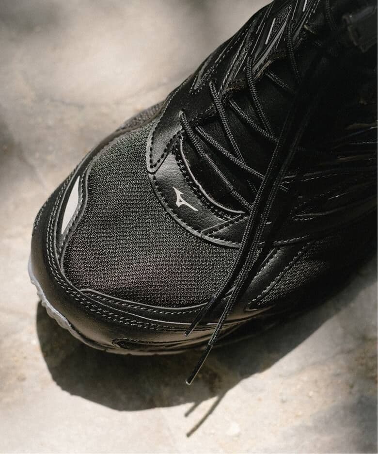 ミズノWAVE PROPHECY LS 別注MONOTONE CINEMA