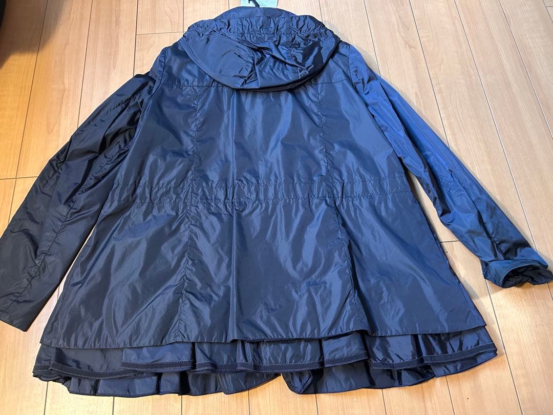 MONCLER フード付きネイビージャケット　Limbert サイズ0