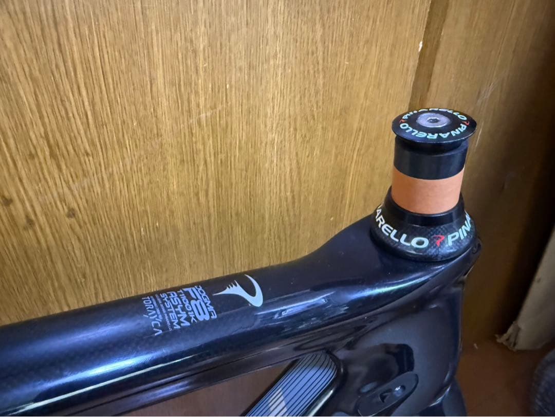 PINARELLO DOGMA F8 カーボンロードバイク　送料無料