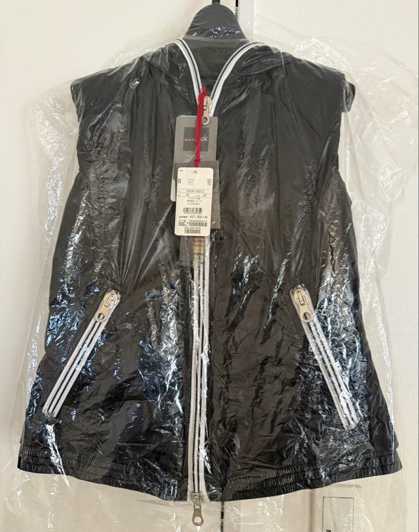 【新品未使用品】デュベティカ♡DUVETICA♡ダウンベスト42