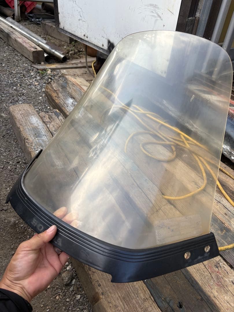 ホンダ　ヘリックス　純正　スクリーン　　フュージョンなどにも