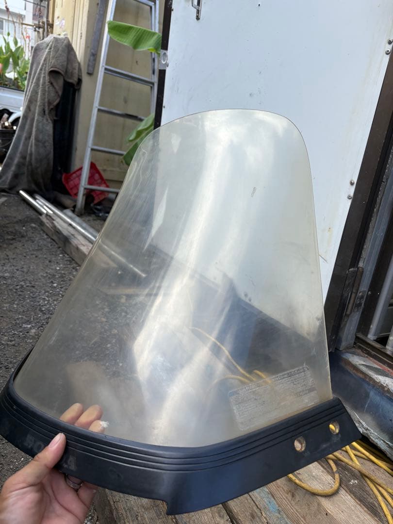 ホンダ　ヘリックス　純正　スクリーン　　フュージョンなどにも