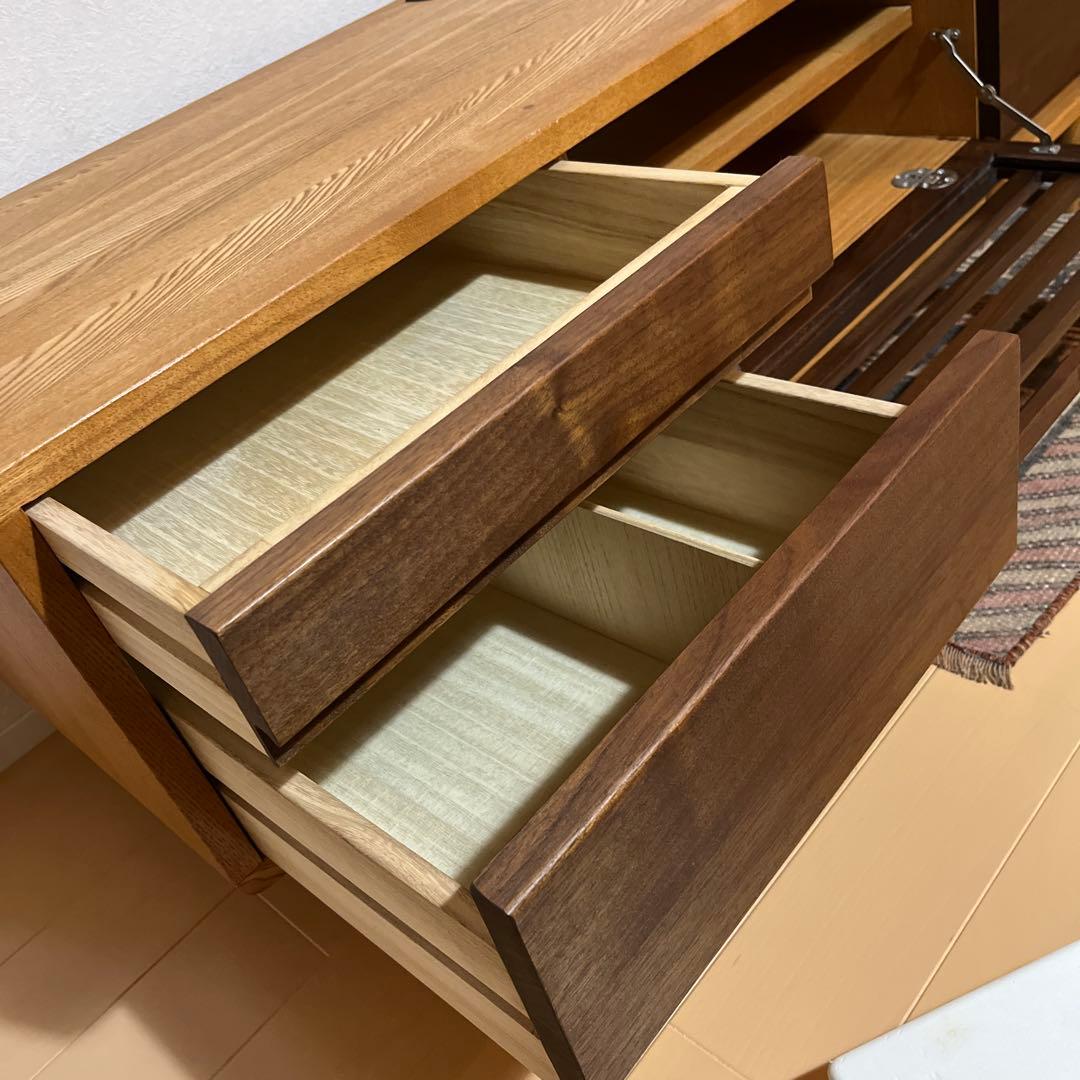 【美品】木製テレビボード モダンデザイン 125 北欧　無垢材