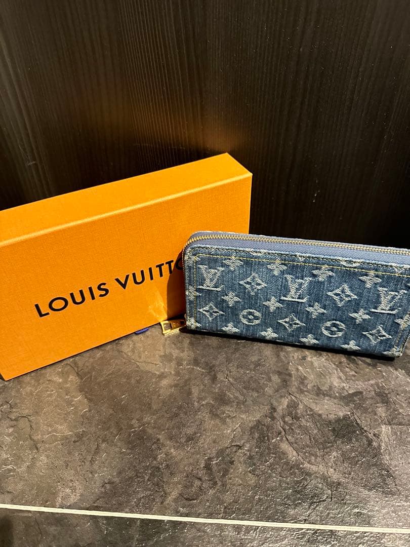希少2024ss限定　LVリミックス　デニム　ジッピーウォレット　モノグラム