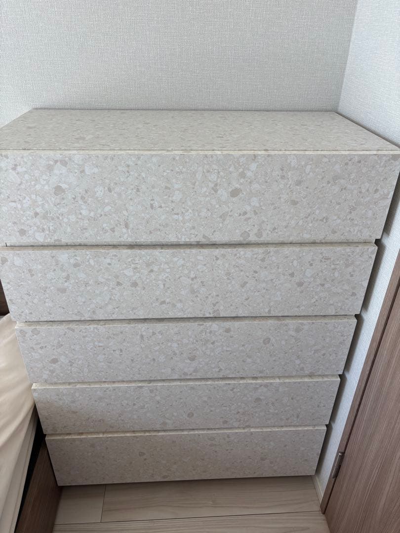 新品未使用　LOWYA テラゾーベージュ ハイチェスト 幅80cm高120cm