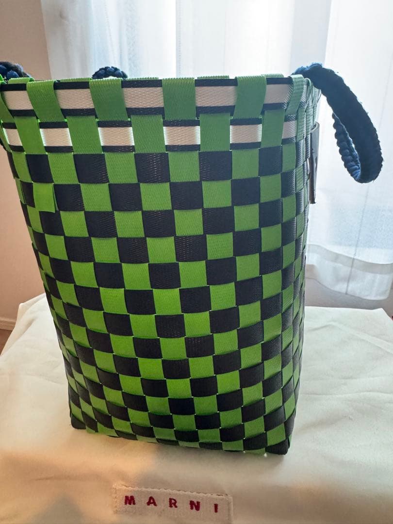 MARNI 緑と黒のチェック柄 かごバッグ