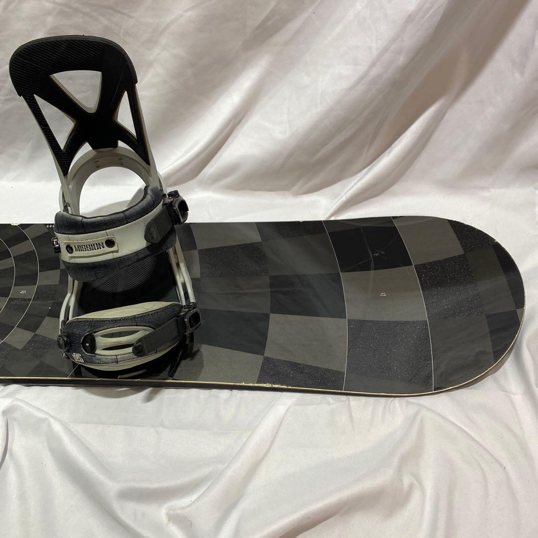 グラトリ　011 Artistic bouncer 154cm ×BURTON