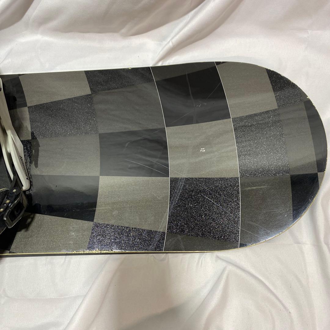 グラトリ　011 Artistic bouncer 154cm ×BURTON