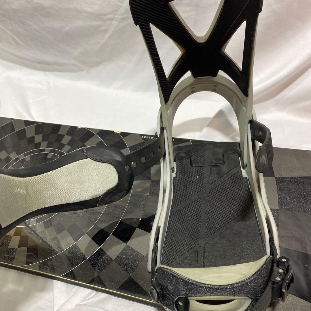 グラトリ　011 Artistic bouncer 154cm ×BURTON