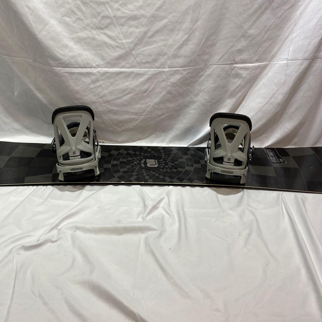 グラトリ　011 Artistic bouncer 154cm ×BURTON