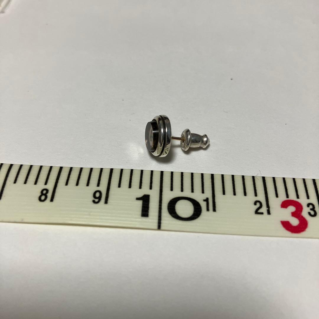 新品未使用　GARNI 片耳用ピアス　シルバー