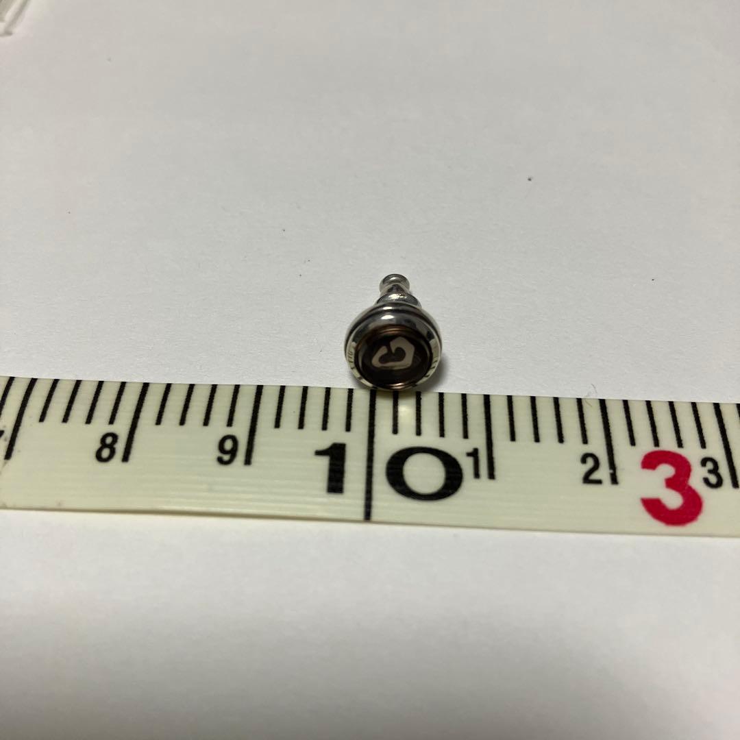 新品未使用　GARNI 片耳用ピアス　シルバー