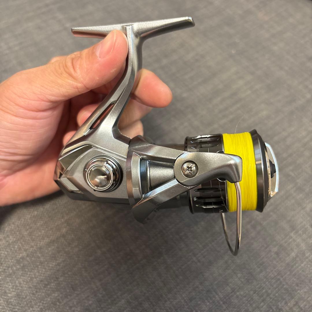 ★美品☆シマノ 21 ナスキー C2000S アジング　替えスプール付き　釣り