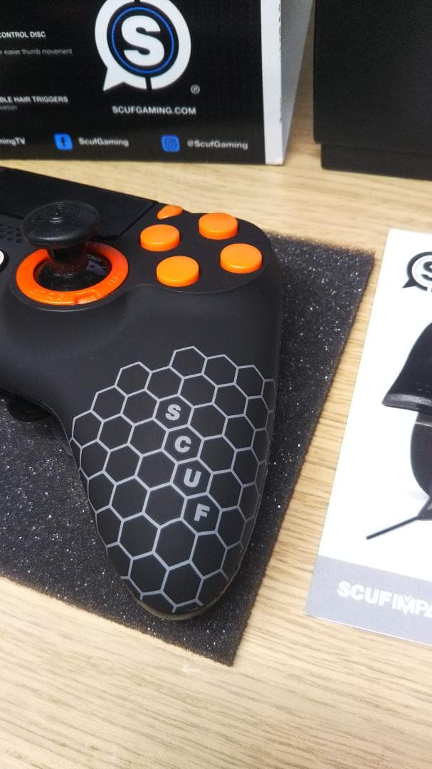 新品同様 SCUF IMPACT スカフ インパクト ハニカム×オレンジ