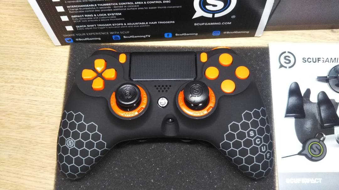 新品同様 SCUF IMPACT スカフ インパクト ハニカム×オレンジ