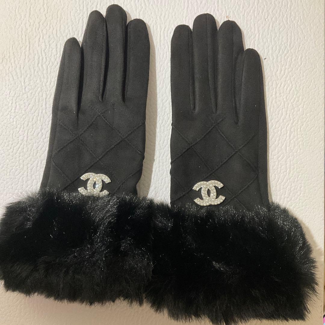 CHANEL ブラック手袋 ファー付き