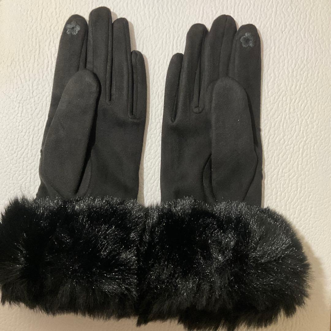 CHANEL ブラック手袋 ファー付き