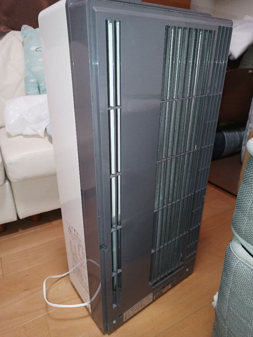 窓用エアコン ホワイト 冷房　～6畳