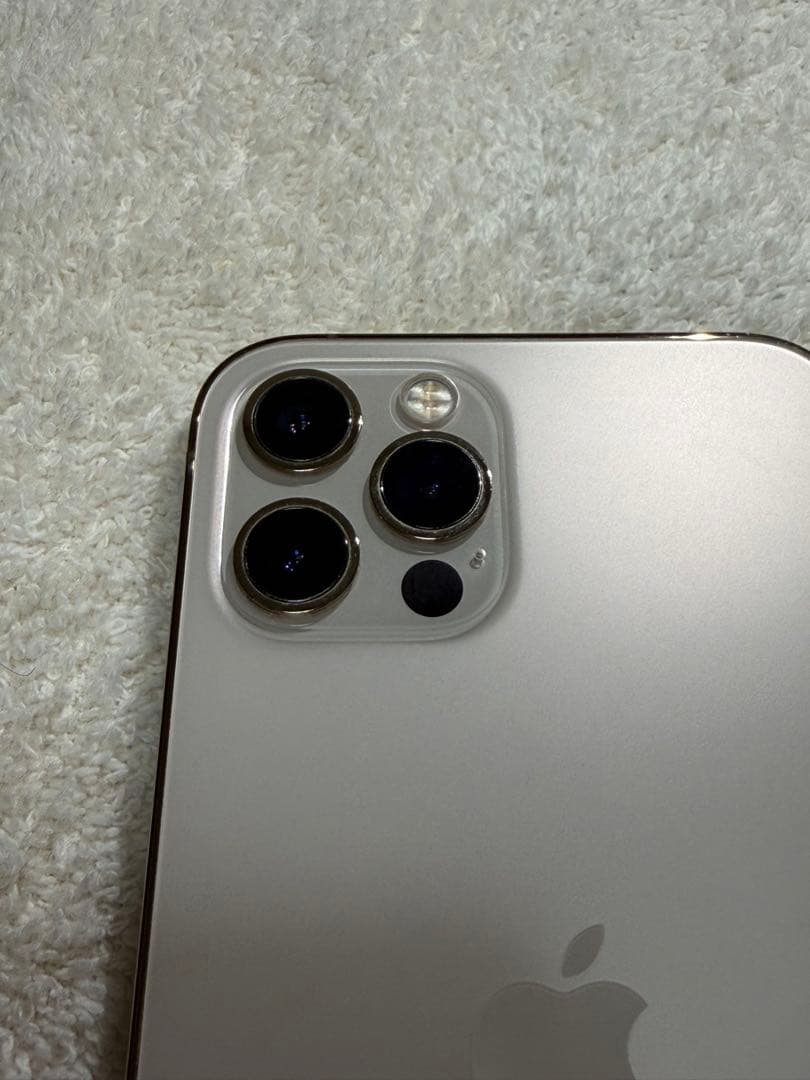 iPhone12pro ゴールド　本体